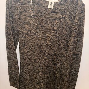 Roxy Women's Marled Black and Tan V-Neck Sweater